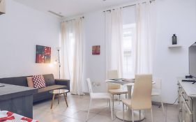2Br And 2Ba In The Zoko Cozy And Convenient