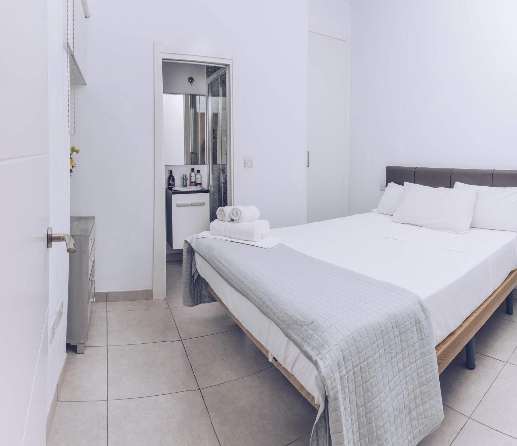 2Br And 2Ba In The Zoko Cozy And Convenient Apartment Gibraltar Exterior photo